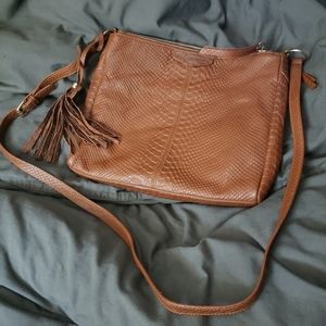 Isaac Mizrahi genuine leather tan crossbody